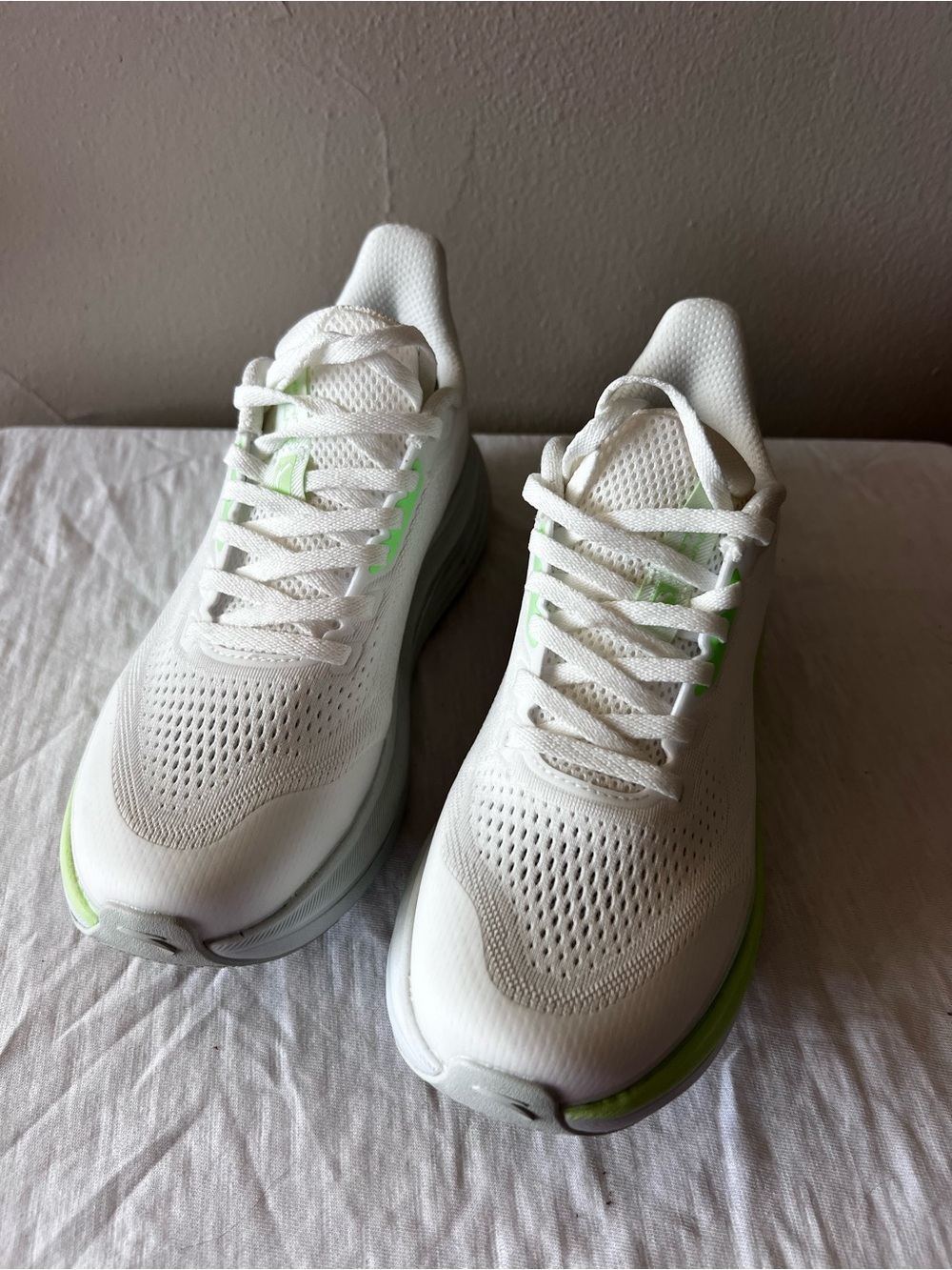 Anta PG7 White Athletic Sneakers with Lime Accent